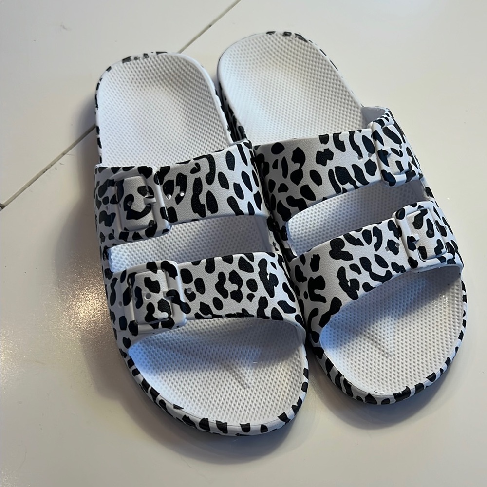 Freedom Moses, Leopard Print Women's Sandals
